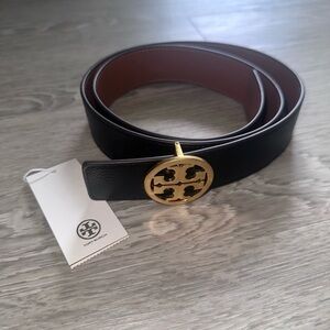 NWT Womens Reversible Tory Burch Belt
